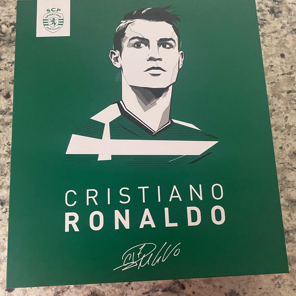 Rare New Cristiano Ronaldo Limited Edition 21st Anniversary Box Set LG